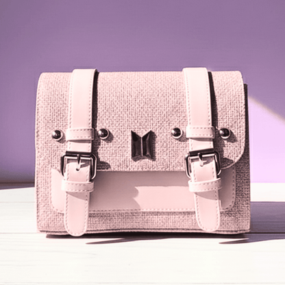 Exclusivo: Bolsa Bag e Mochila Backpack Luxury Edição Especial BTS Customizadas + *BRINDE 1x Chaveiro Exclusivo* - EDIÇÃO LIMITADA