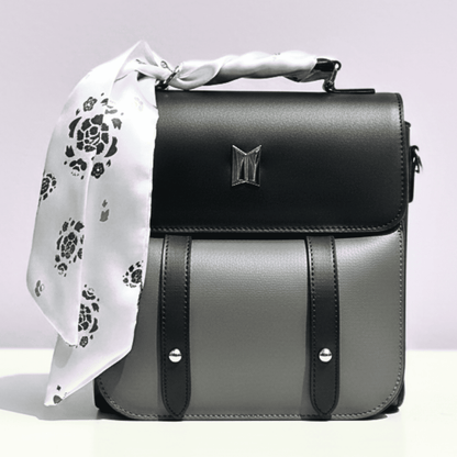 Exclusivo: Bolsa Bag e Mochila Backpack Luxury Edição Especial BTS Customizadas + *BRINDE 1x Chaveiro Exclusivo* - EDIÇÃO LIMITADA