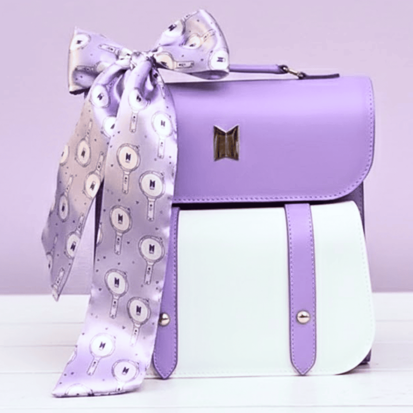 Exclusivo: Bolsa Bag e Mochila Backpack Luxury Edição Especial BTS Customizadas + *BRINDE 1x Chaveiro Exclusivo* - EDIÇÃO LIMITADA