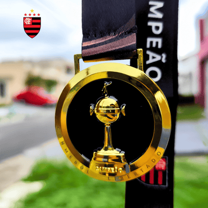 Exclusivo: Quadro de Medalhas Mengão Fla Multicampeão 2019 Libertadores e Brasileirão Moldura de Madeira 33x33cm + *BRINDE 1x Caneca* - EDIÇÃO LIMITADA